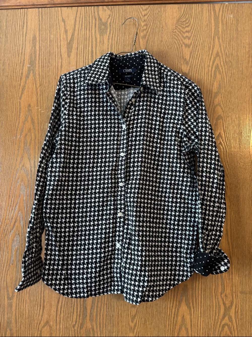 Chaps Black & White Houndstooth Button-Down Shirt